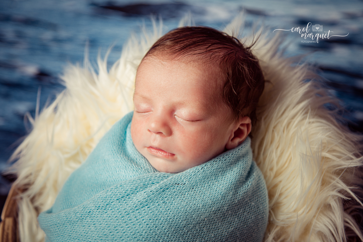 newborn recém nascido fotografia retrato Niterói Rio de Janeiro príncipe ovelha violão espaço astronauta irmão ninho