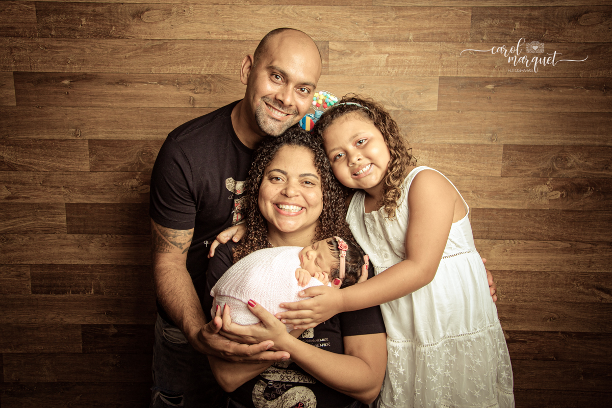 newborn recém nascido Niterói Rio de Janeiro princesa irmãs família fotografia retrato ensaio fotográfico