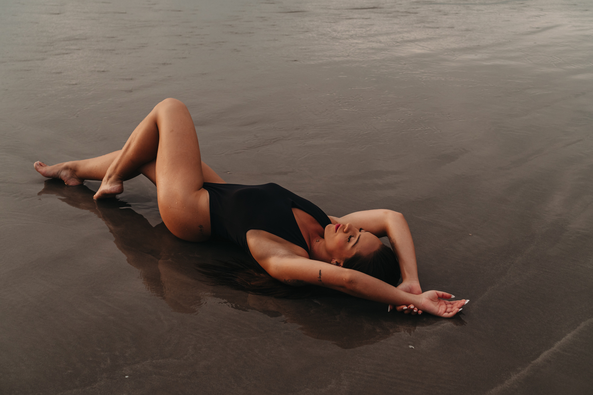 Ensaio sensual na praia