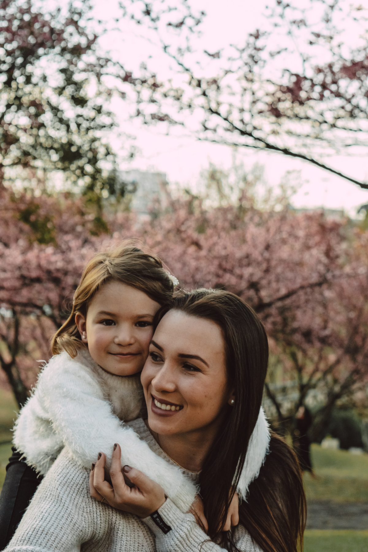 Ensaio mãe e filhaa em uma tarde de picnic
