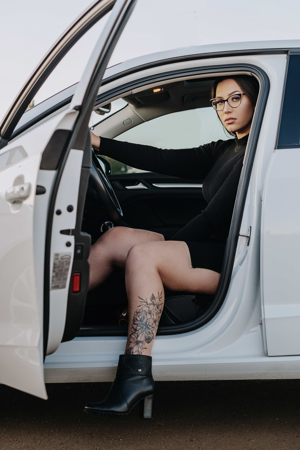 Ensaio feminina em carro