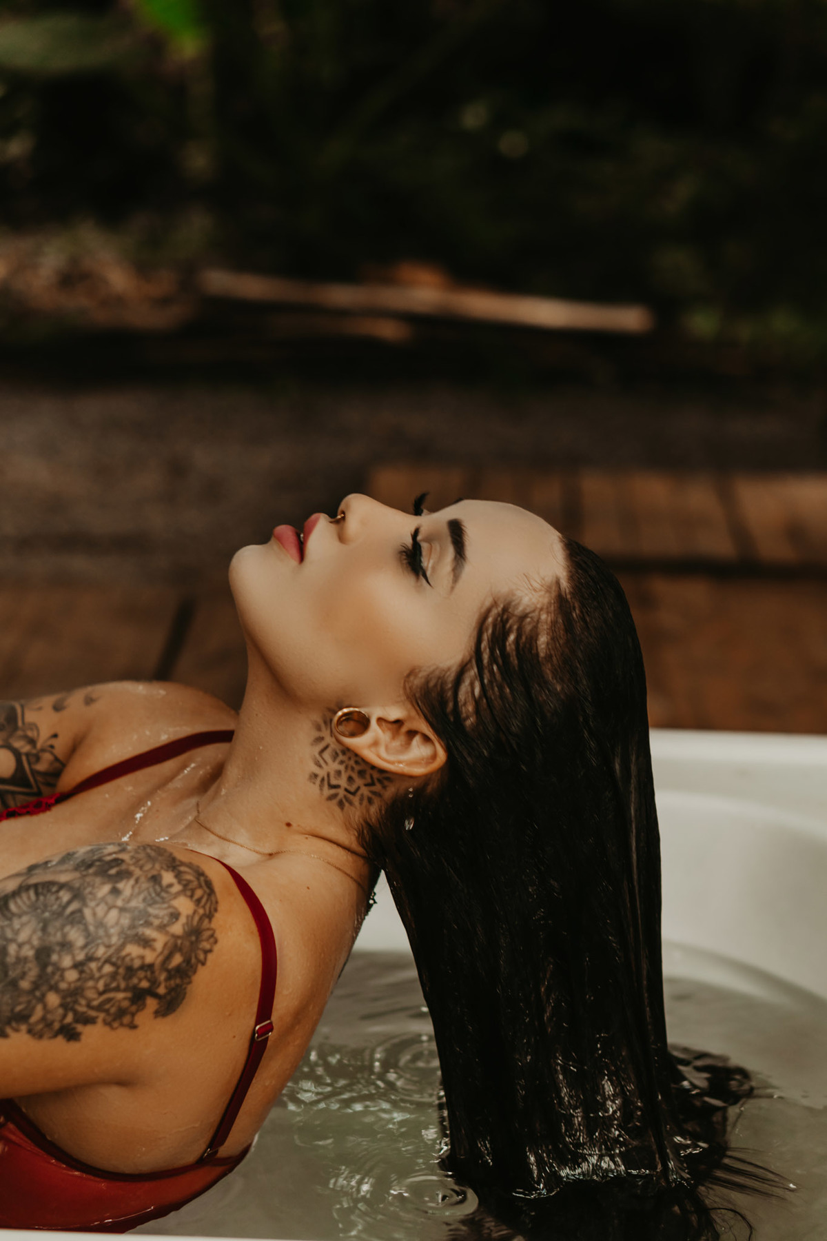 Ensaio feminino na banheira