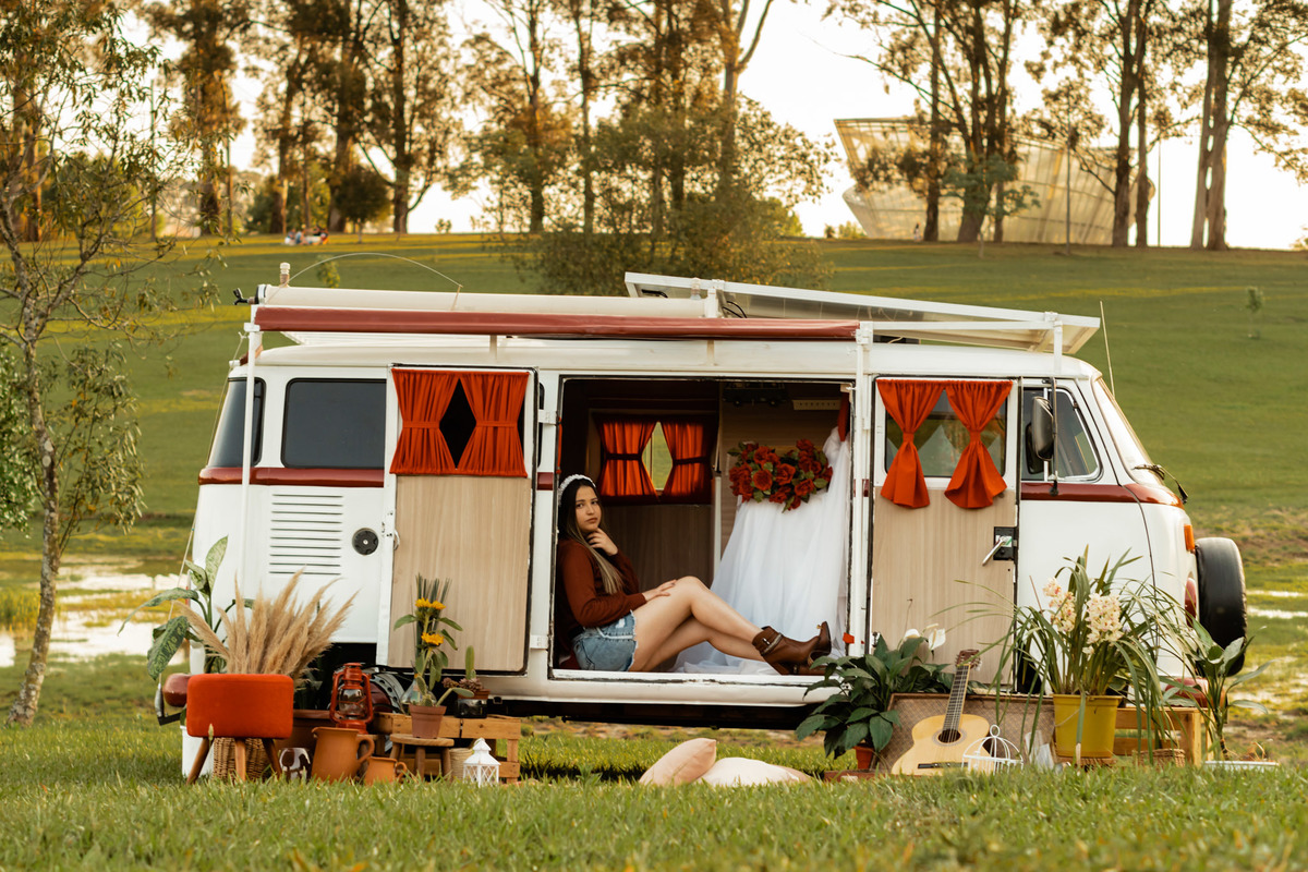fotos feminina em kombi