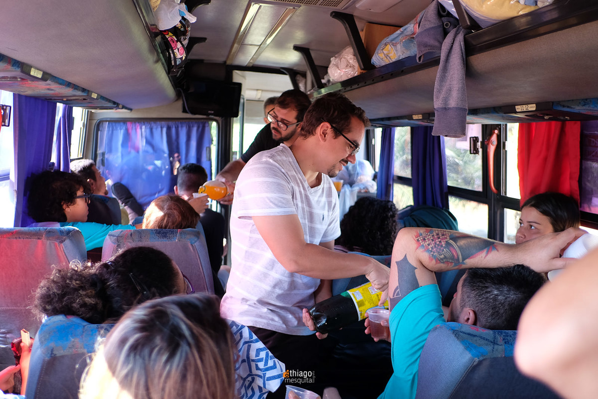 onibus galera excursão