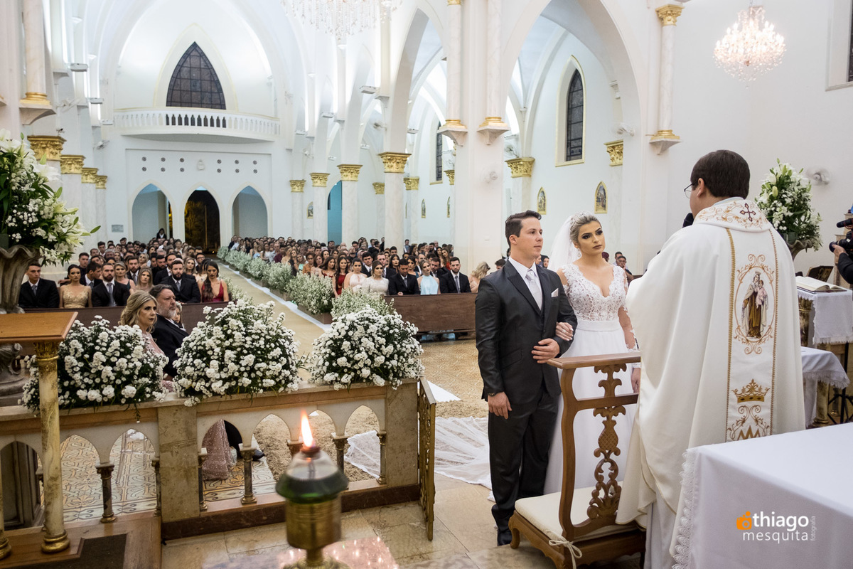 Cerimônia de casamento na Igreja Nossa Senhora do Carmo em Frutal, fotografo de casamentos Thiago Mesquita
