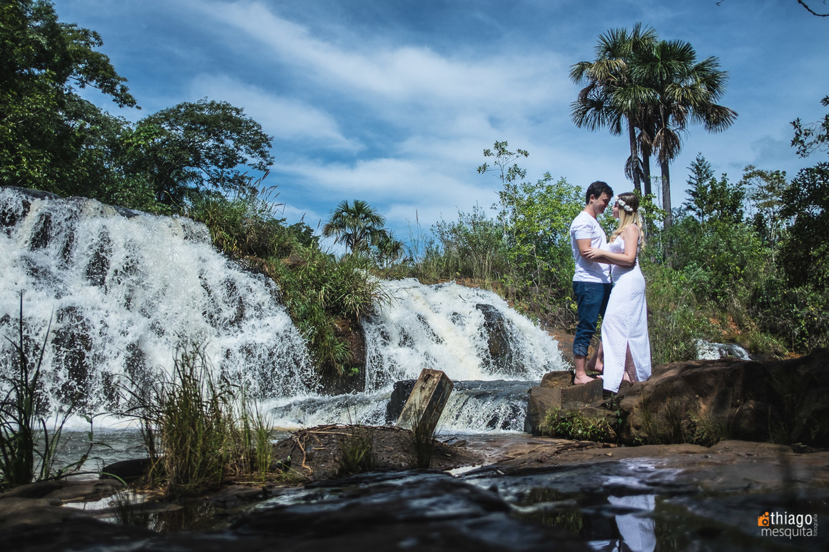 Prewedding pelo fotografo Thiago Mesquita, no Solar dos Ipés em Prata MG