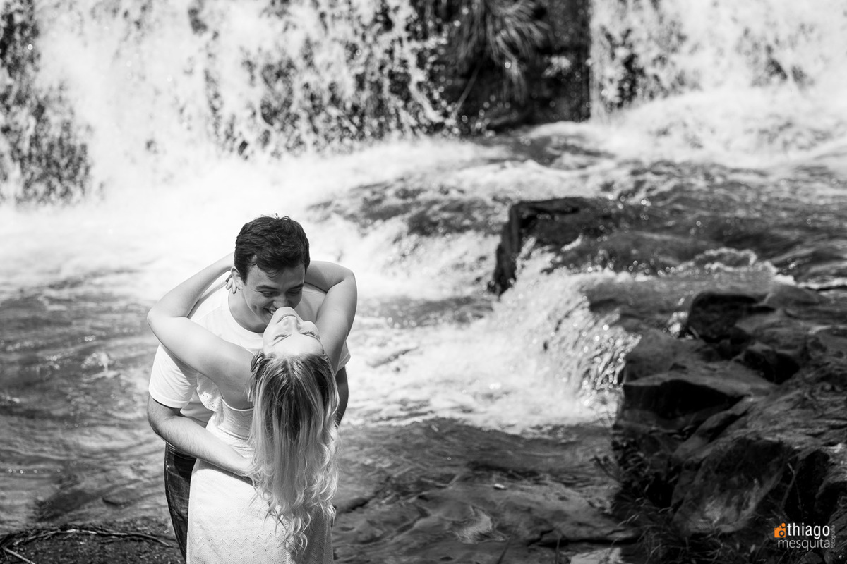 Prewedding pelo fotografo Thiago Mesquita, no Solar dos Ipés em Prata MG