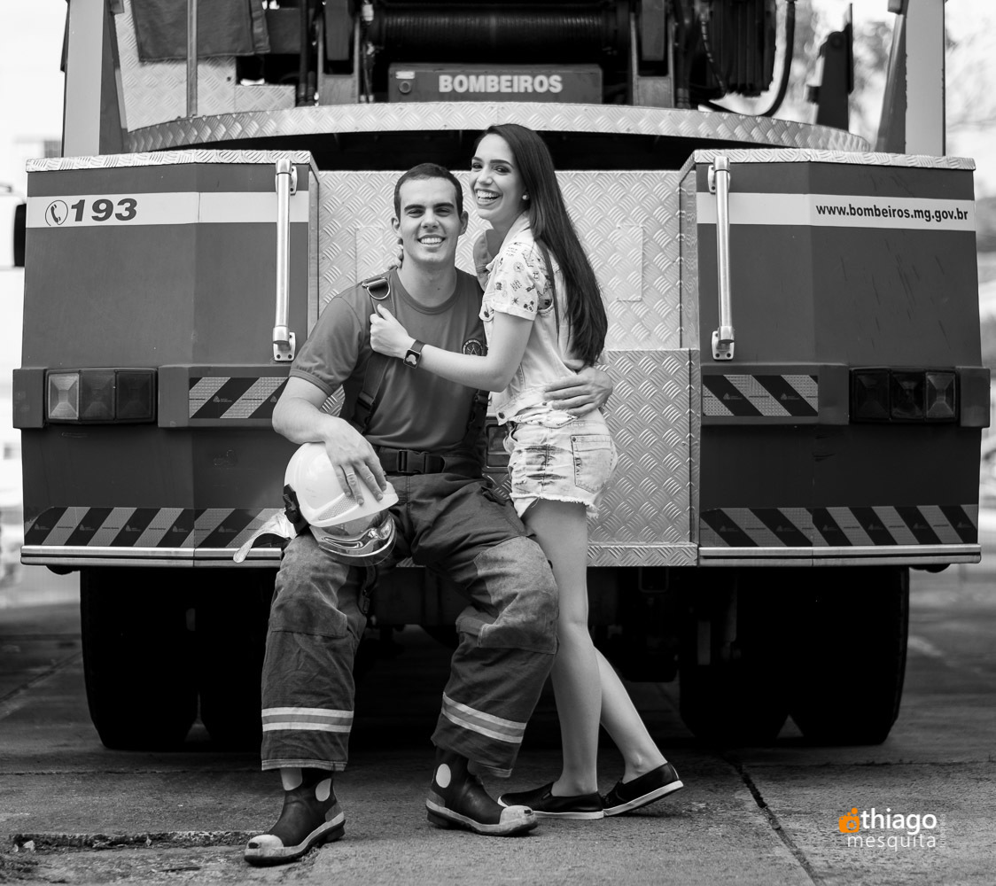 Ensaio Externo de PreWedding nos bombeiros de Uberlândia, pelo fotografo Thiago Mesquita