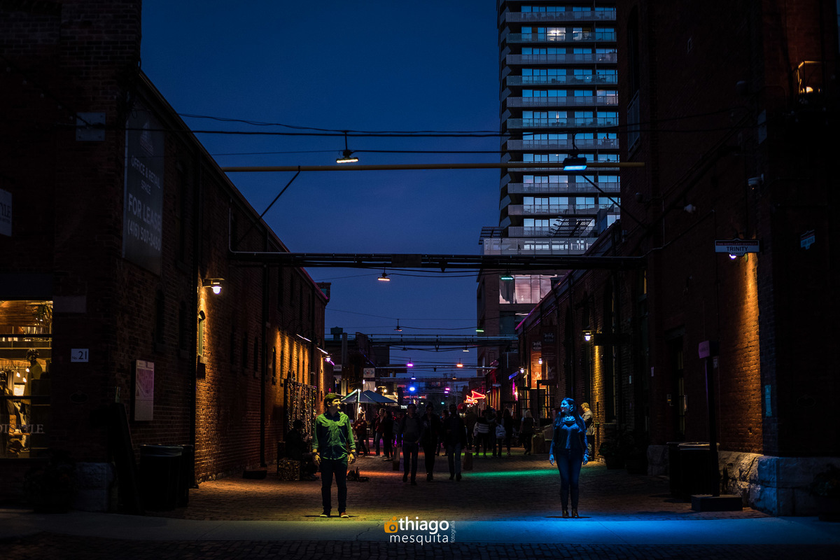 por Thiago Mesquita - Distillery District. PreWedding session
