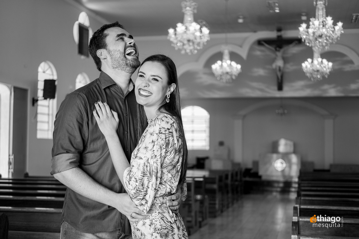 PreWedding na Igreja São Mateus em Uberlândia, registro do fotografo Thiago Mesquita