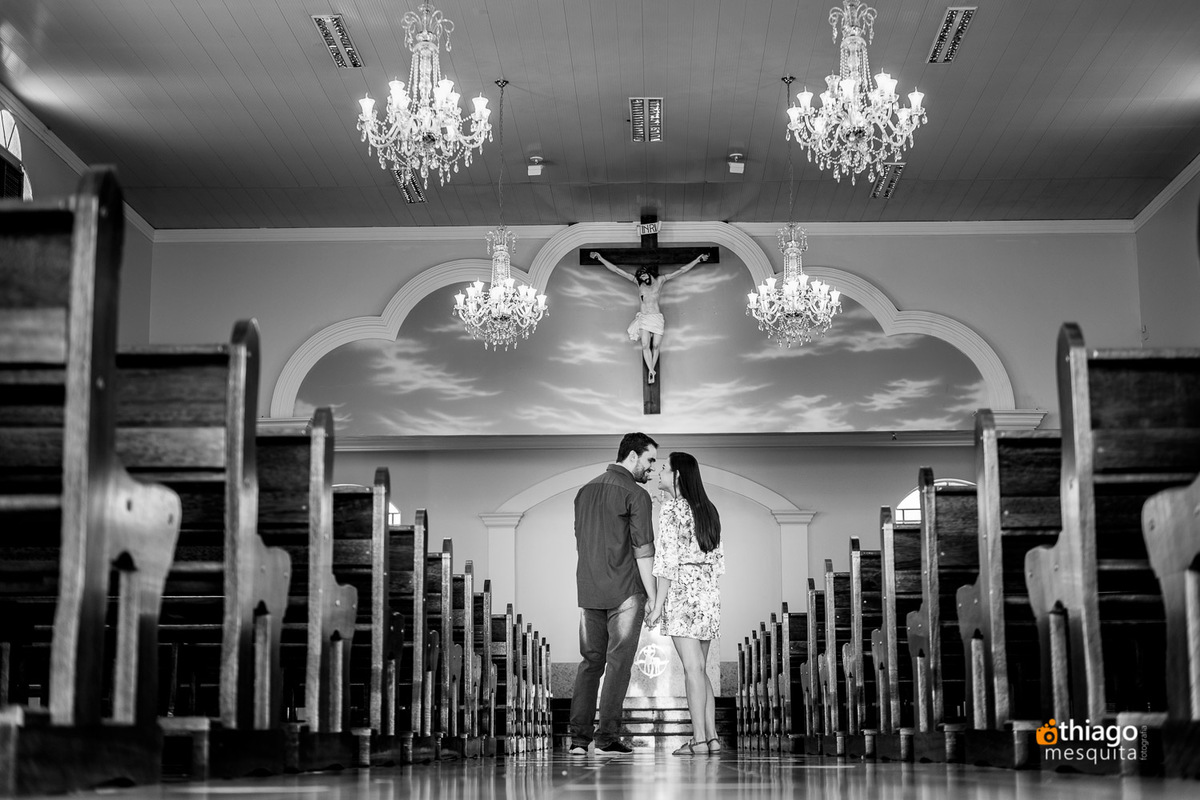 PreWedding na Igreja São Mateus em Uberlândia, registro do fotografo Thiago Mesquita
