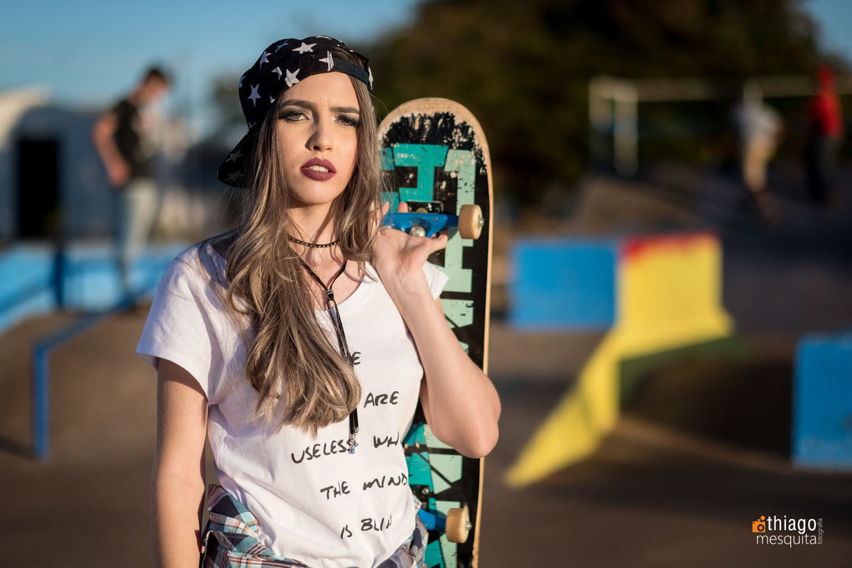 Ensaio de Book da Luiza 15 anos, no estilo de rua Street Style, registro do fotografo Thiago Mesquita