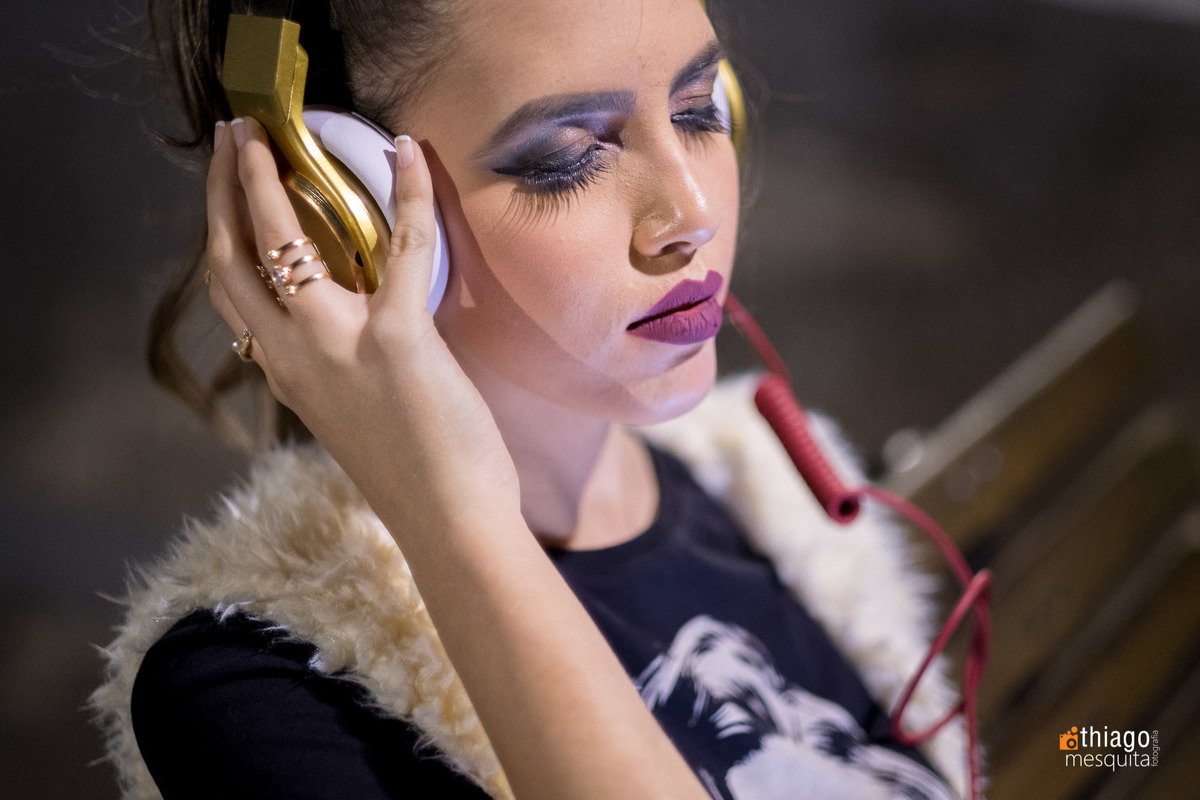 Ensaio de Book da Luiza 15 anos, no estilo de rua Street Style, registro do fotografo Thiago Mesquita