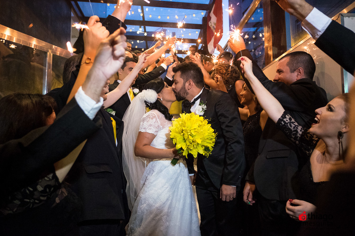 Registro fotografico do casamento da Iris e Bruno, casal da Jocum no Rio de Janeiro, pelos fotografos e cinegrafistas Thiago Mesquita e Adriana Mesquita