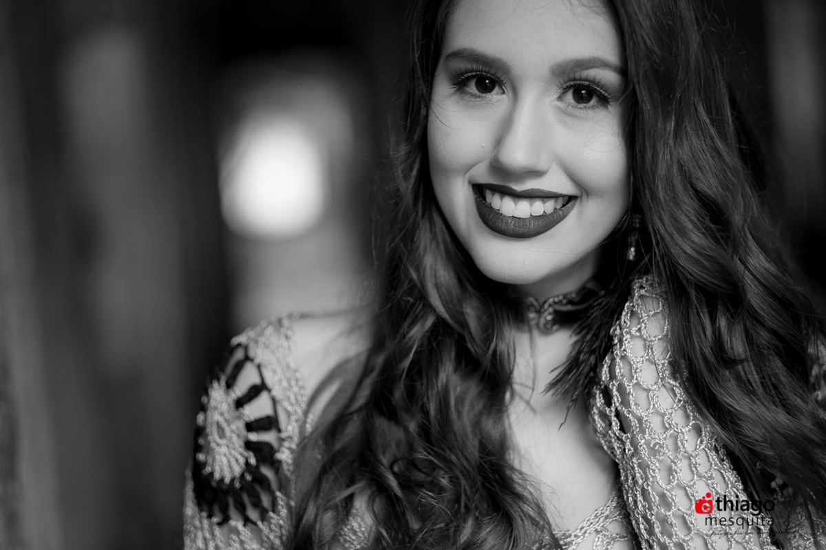 Mariana realizando seu book de 15 anos em Araxá junto ao fotografo Thiago Mesquita