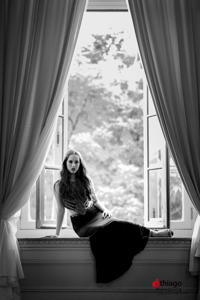 Mariana realizando seu book de 15 anos em Araxá junto ao fotografo Thiago Mesquita