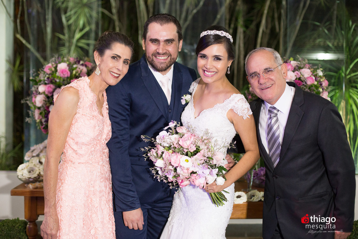 Casamento dos noivos Vanessa e Fabio, Registro de sorrisos e espontaneidade pelo fotografo Thiago Mesquita 