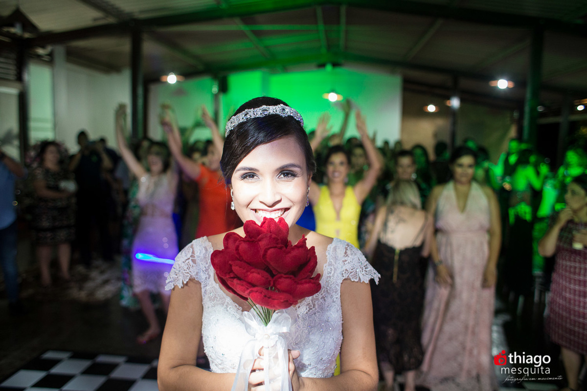 Casamento dos noivos Vanessa e Fabio, Registro de sorrisos e espontaneidade pelo fotografo Thiago Mesquita 