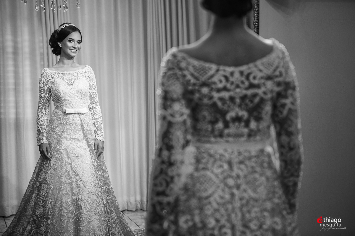 Thiago Mesquita fotografia fazendo a cobertura do casamento de Yara e Silvinho, baterista da dupla Henrique e Juliano, em Itumbiara Goiás. Cerimônia no Palácio das Águas