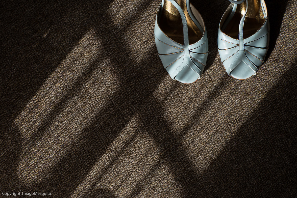 sapato azul de noiva