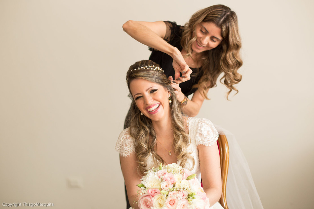 simone faria em evaldo faria noivas uberlândia