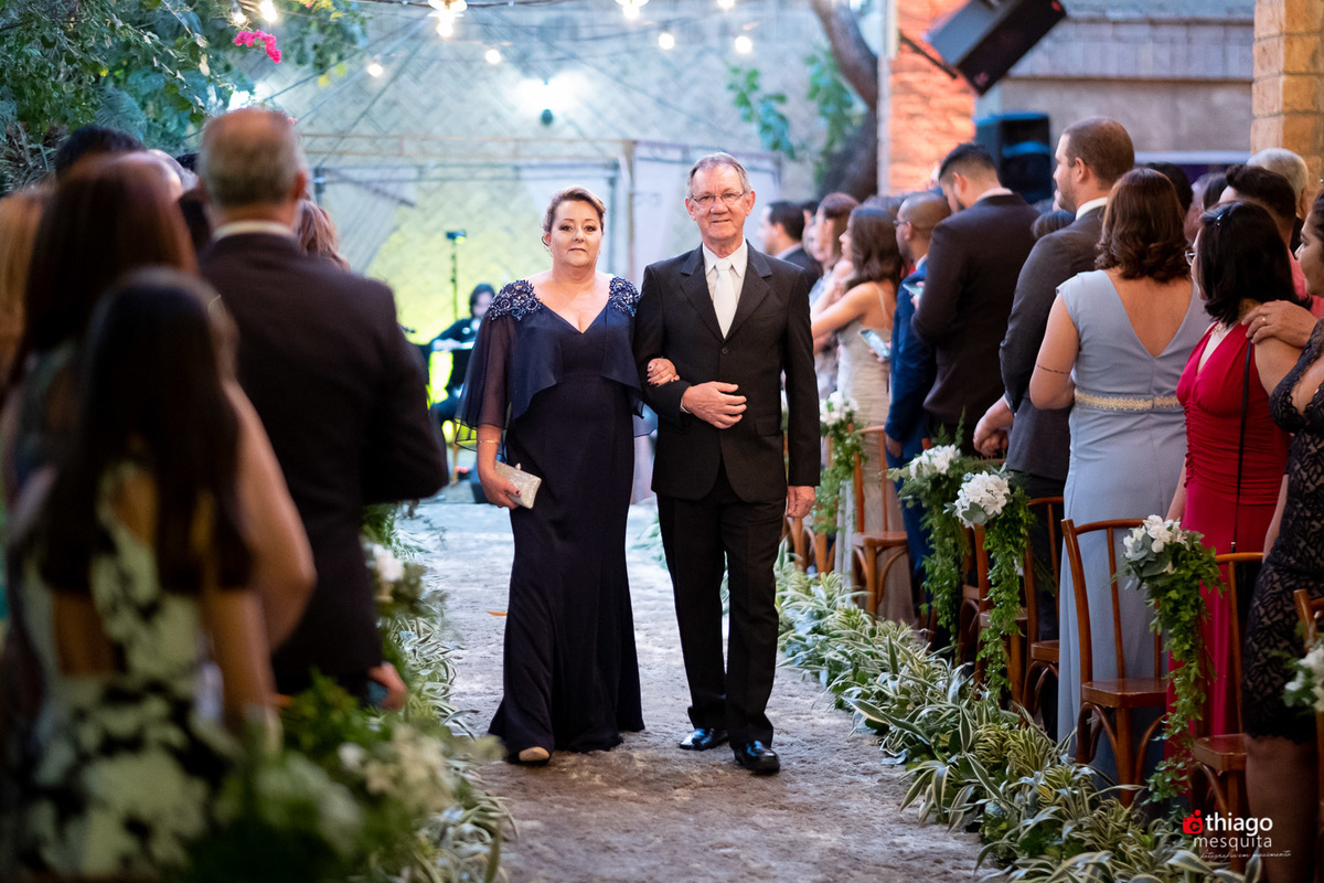 sarah leonardo paulo borges junior goiania @mirandamachadoeventos @mariagesnoivas @bellaeventosgoiania @dn.makeup.hair @richeseconfeitaria @armazemdasfloresgo