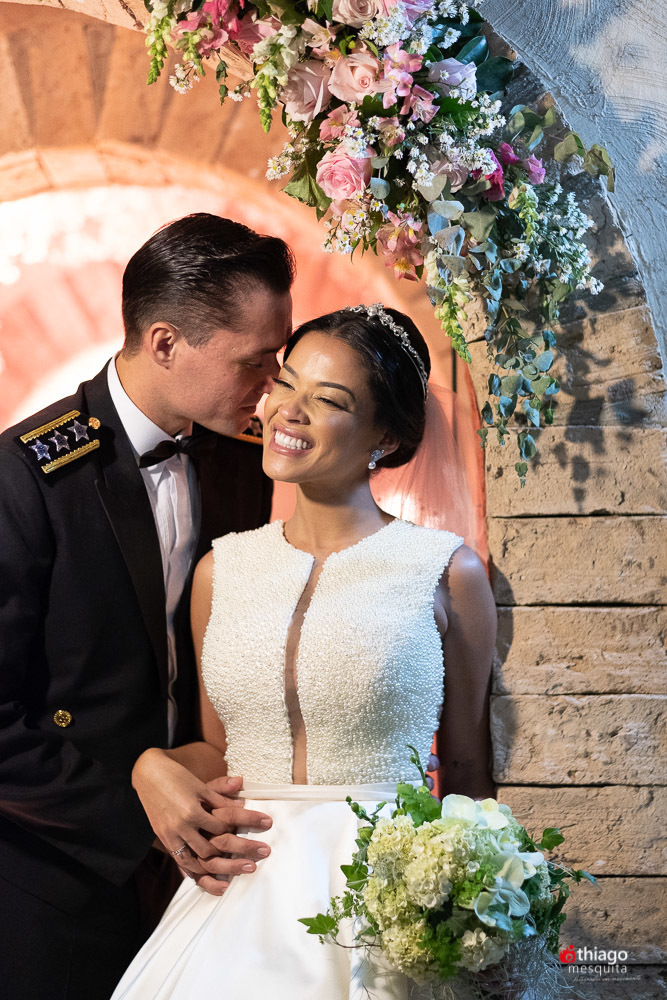 sarah leonardo paulo borges junior goiania @mirandamachadoeventos @mariagesnoivas @bellaeventosgoiania @dn.makeup.hair @richeseconfeitaria @armazemdasfloresgo