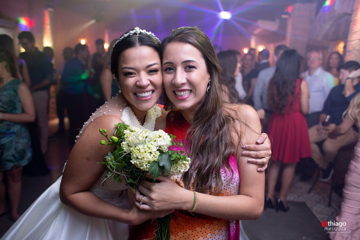 sarah leonardo paulo borges junior goiania @mirandamachadoeventos @mariagesnoivas @bellaeventosgoiania @dn.makeup.hair @richeseconfeitaria @armazemdasfloresgo