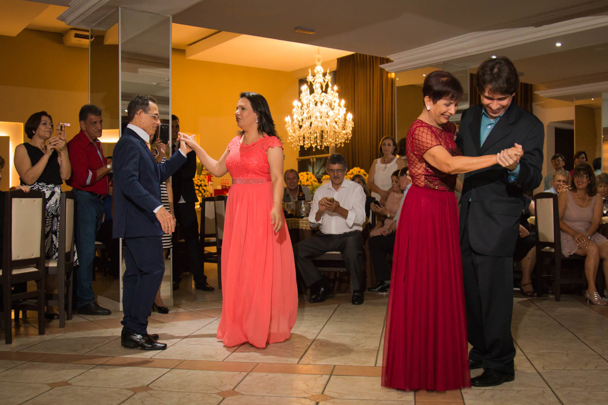 fotógrafo de casamento em bauru, fotógrafo em bauru, foto e vídeo bauru, ensaio de casamento, fotos de casamento, álbum de casamento bauru, casamento bauru, fotógrafo bauru, fotógrafo debutante bauru, noivas bauru, casamento bauru, gestante bauru