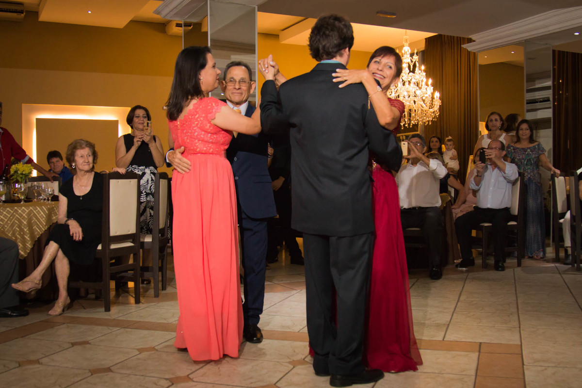fotógrafo de casamento em bauru, fotógrafo em bauru, foto e vídeo bauru, ensaio de casamento, fotos de casamento, álbum de casamento bauru, casamento bauru, fotógrafo bauru, fotógrafo debutante bauru, noivas bauru, casamento bauru, gestante bauru