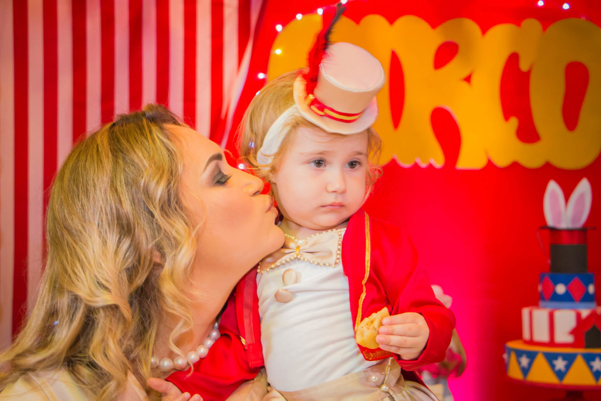 fotógrafo de aniversário infantil em bauru, fotógrafo em bauru, foto e vídeo bauru, fotógrafo de criança em bauru, buffet infantil em bauru, buffet kolorê bauru, festa de criança bauru, foto bauru, ensaio fotográfico de criança em bauru, bauru