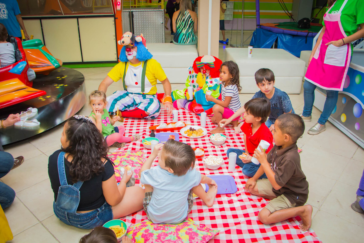 fotógrafo de aniversário infantil em bauru, fotógrafo em bauru, foto e vídeo bauru, fotógrafo de criança em bauru, buffet infantil em bauru, buffet kolorê bauru, festa de criança bauru, foto bauru, ensaio fotográfico de criança em bauru, bauru
