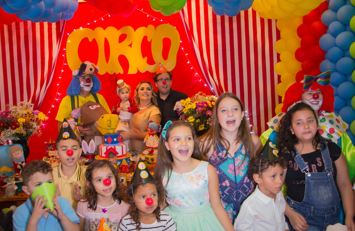 fotógrafo de aniversário infantil em bauru, fotógrafo em bauru, foto e vídeo bauru, fotógrafo de criança em bauru, buffet infantil em bauru, buffet kolorê bauru, festa de criança bauru, foto bauru, ensaio fotográfico de criança em bauru, bauru