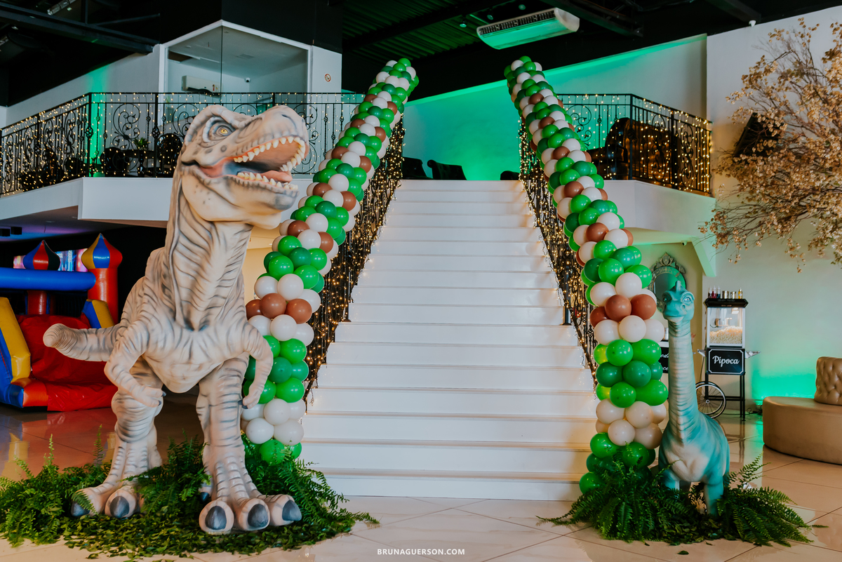 fotografia festa infantil casa de festas nautilus Rio de Janeiro ilha do governador 3 anos dinossauro