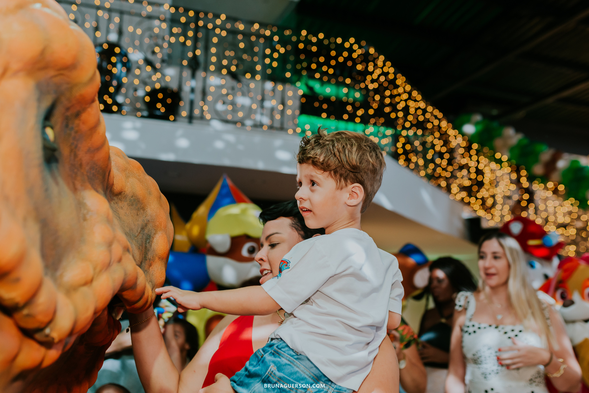 fotografia festa infantil casa de festas nautilus Rio de Janeiro ilha do governador 3 anos dinossauro