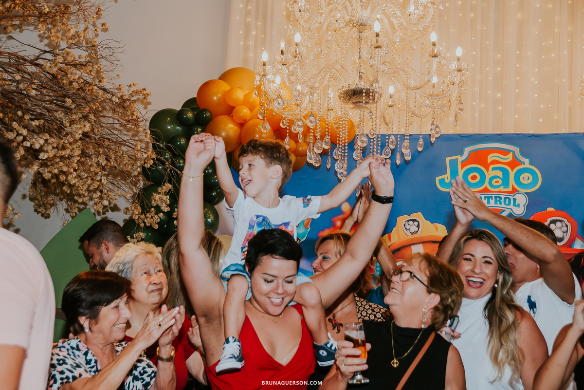 fotografia festa infantil casa de festas nautilus Rio de Janeiro ilha do governador 3 anos dinossauro