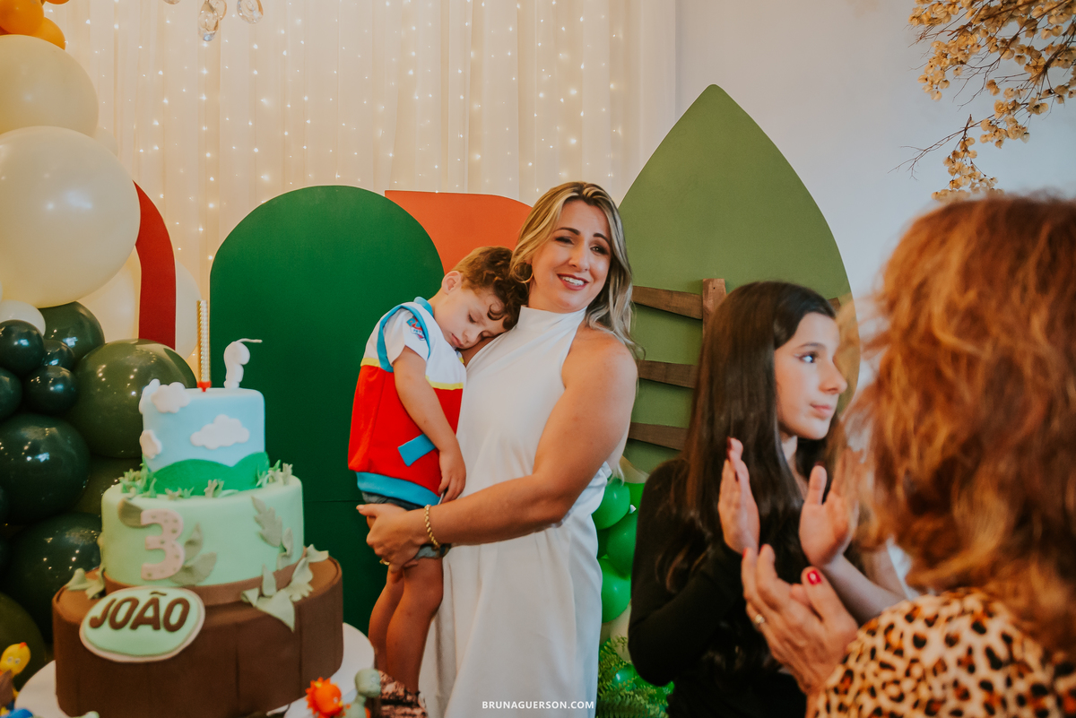 fotografia festa infantil casa de festas nautilus Rio de Janeiro ilha do governador 3 anos dinossauro