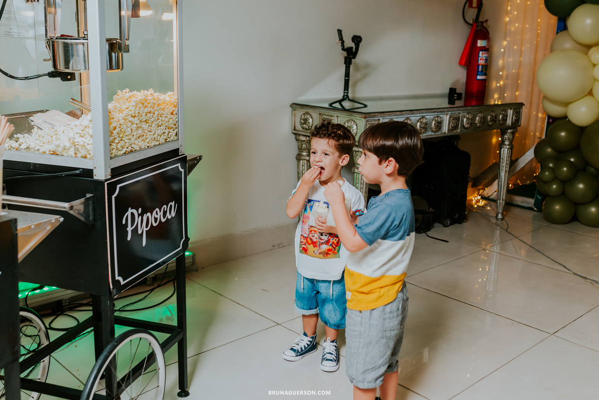 fotografia festa infantil casa de festas nautilus Rio de Janeiro ilha do governador 3 anos dinossauro