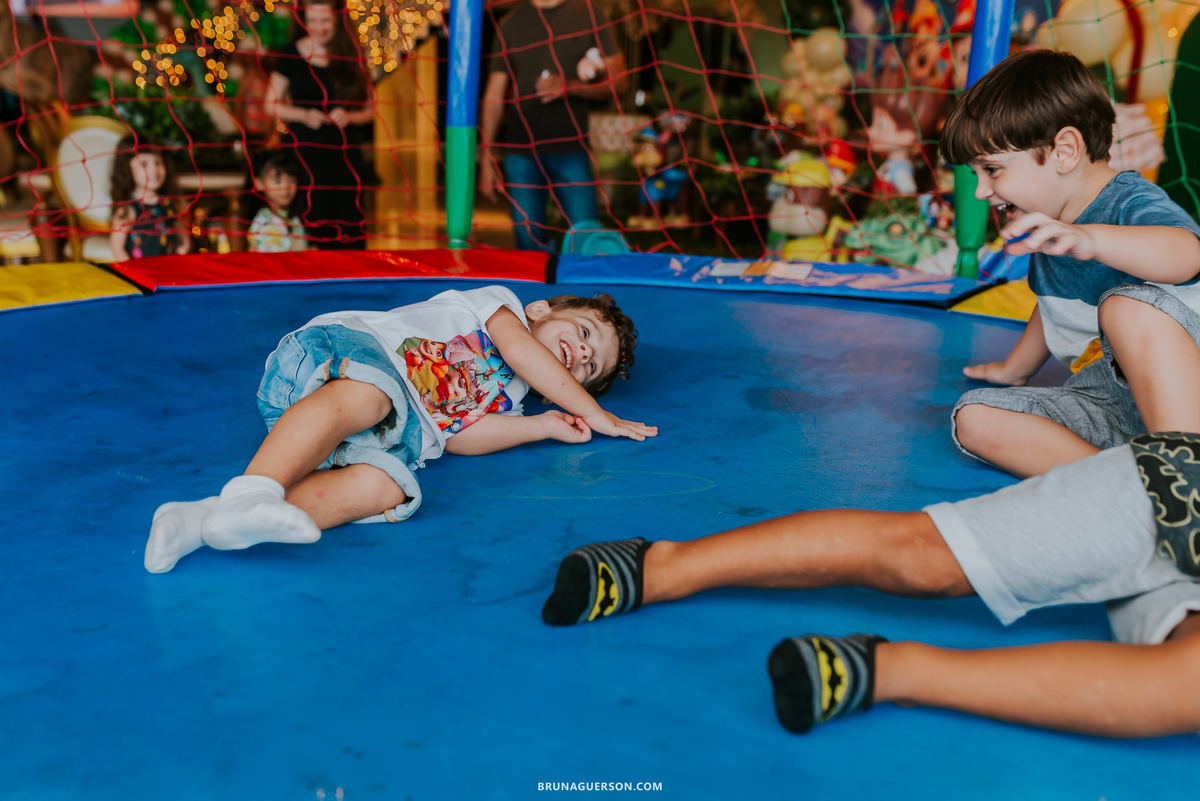 fotografia festa infantil casa de festas nautilus Rio de Janeiro ilha do governador 3 anos dinossauro