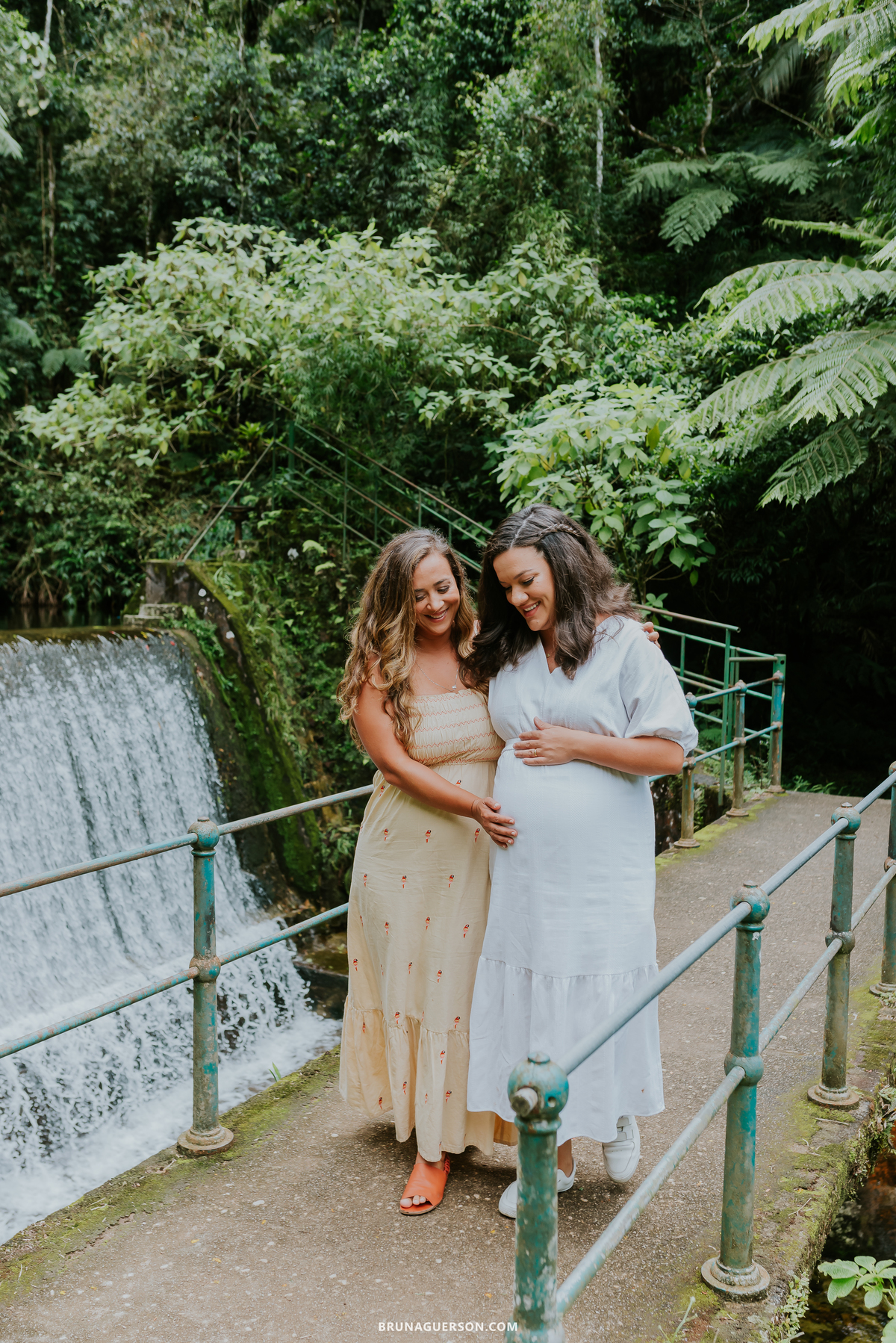 fotografia ensaio gestante externo Teresópolis Rio de Janeiro natureza mae de gêmeos duas maes 