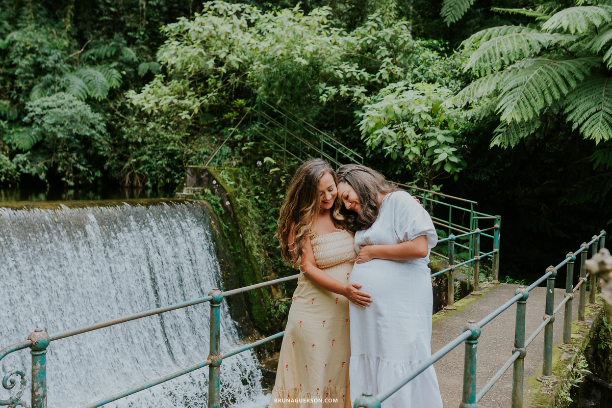 fotografia ensaio gestante externo Teresópolis Rio de Janeiro natureza mae de gêmeos duas maes 