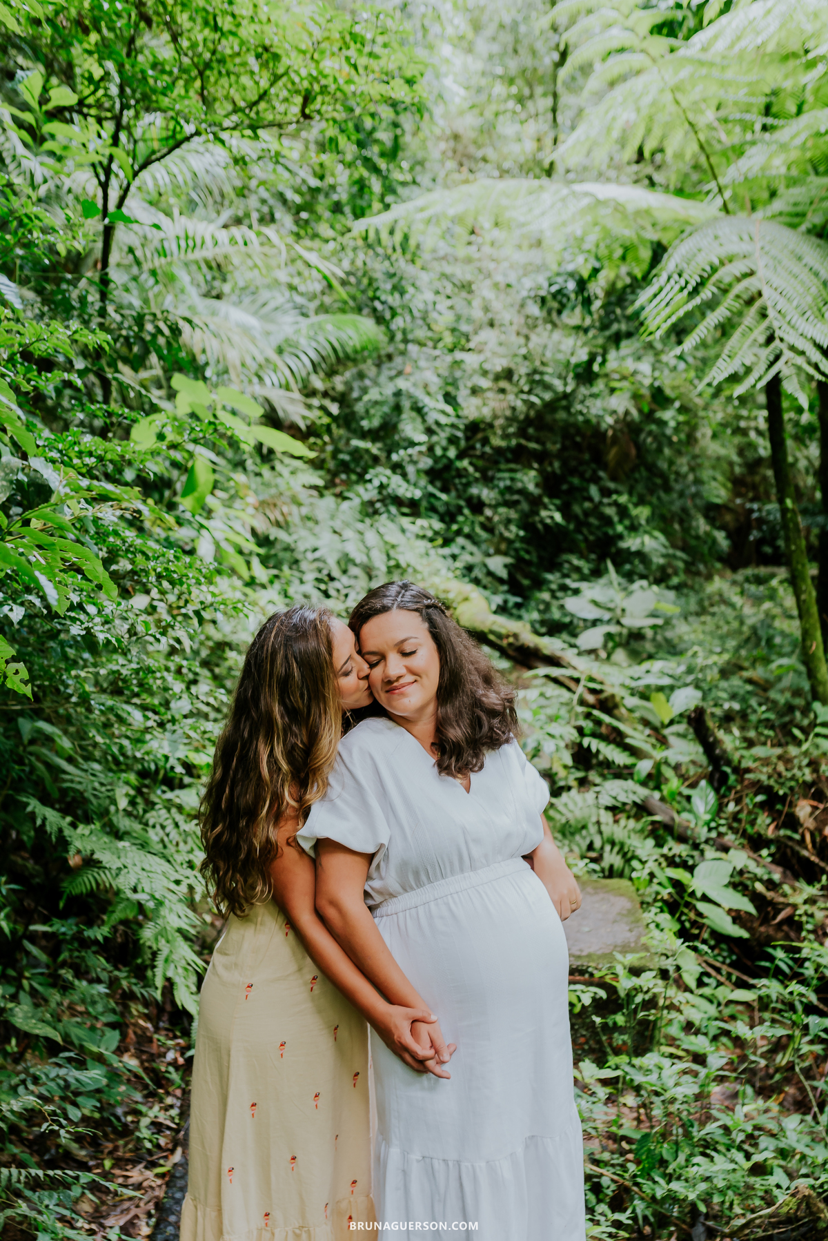 fotografia ensaio gestante externo Teresópolis Rio de Janeiro natureza mae de gêmeos duas maes 