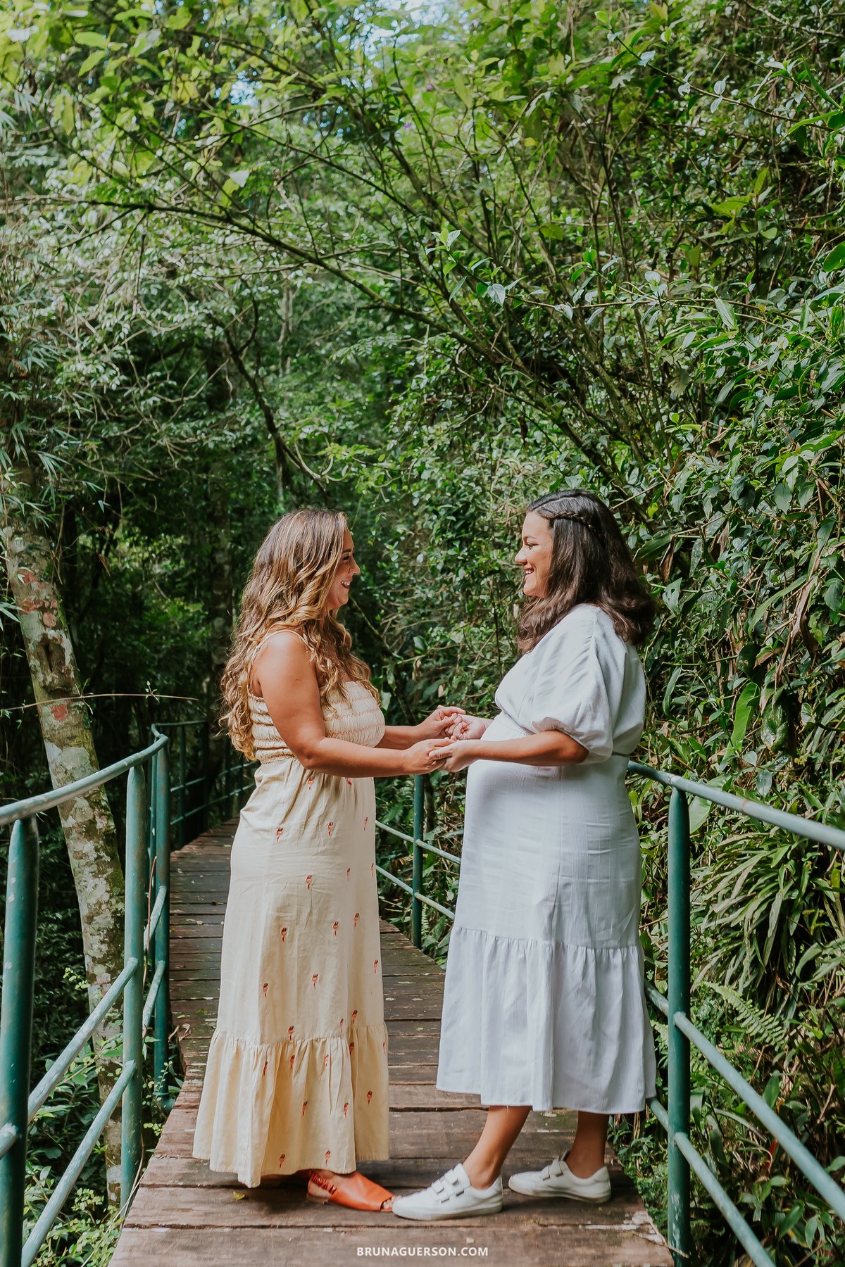 fotografia ensaio gestante externo Teresópolis Rio de Janeiro natureza mae de gêmeos duas maes 