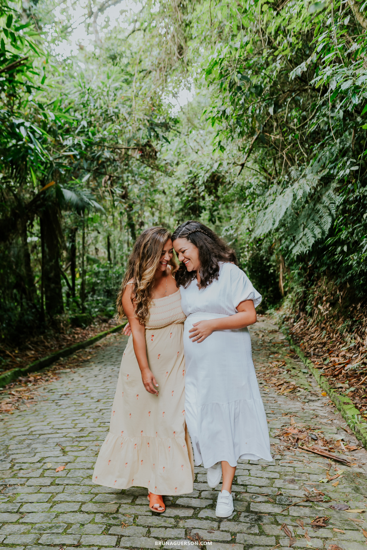 fotografia ensaio gestante externo Teresópolis Rio de Janeiro natureza mae de gêmeos duas maes 