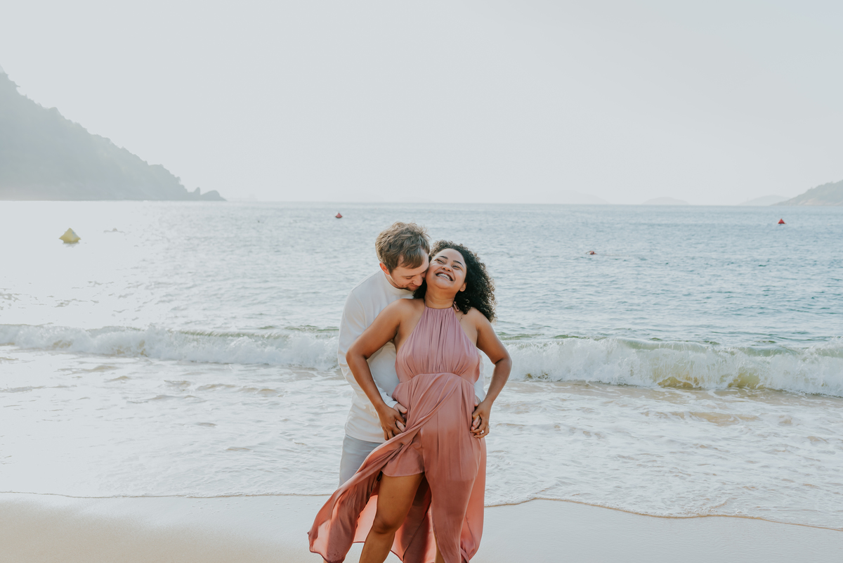ensaio casal praia vermelha urca Rio de Janeiro praia externo casal gringo 