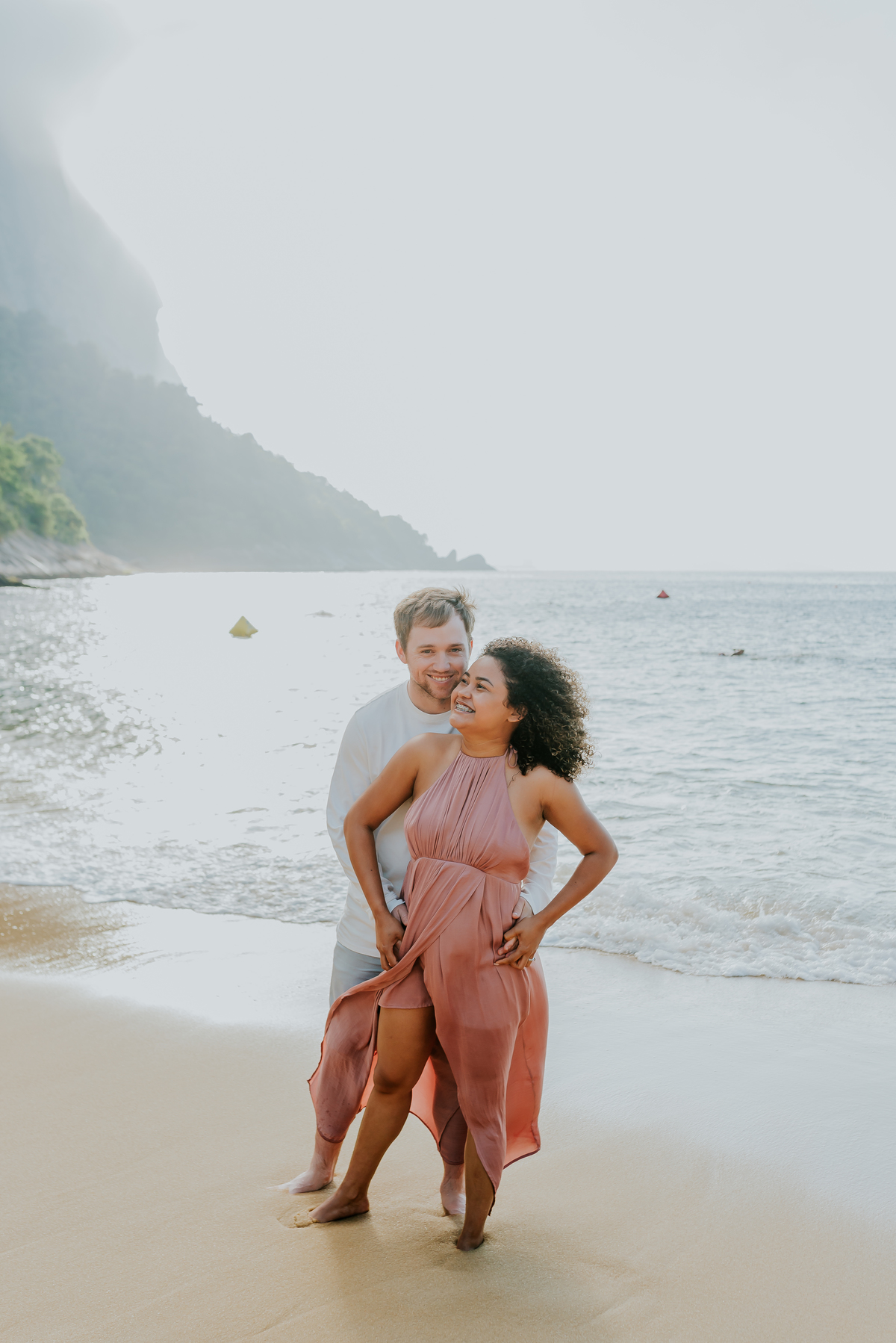 ensaio casal praia vermelha urca Rio de Janeiro praia externo casal gringo 