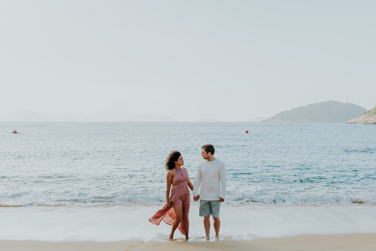 ensaio casal praia vermelha urca Rio de Janeiro praia externo casal gringo 