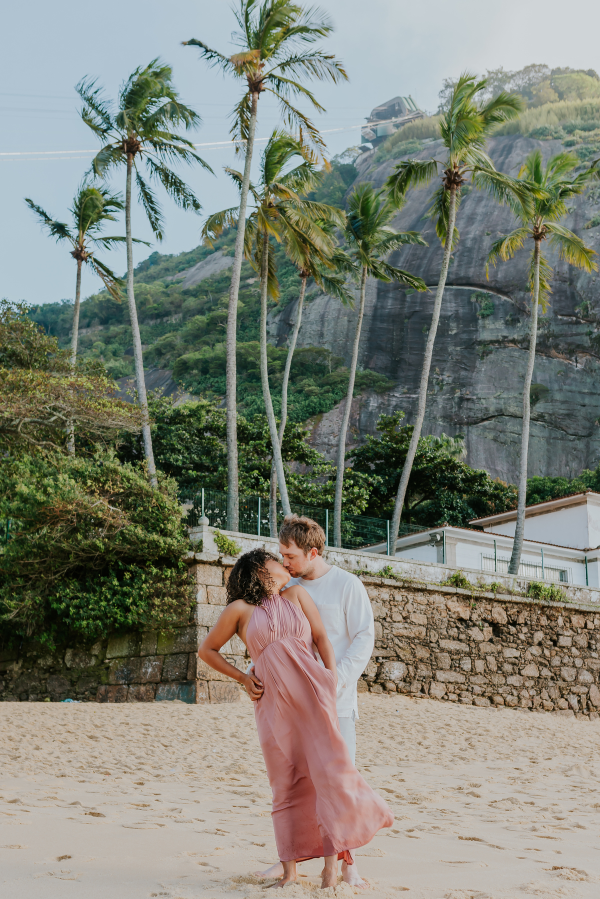 ensaio casal praia vermelha urca Rio de Janeiro praia externo casal gringo 