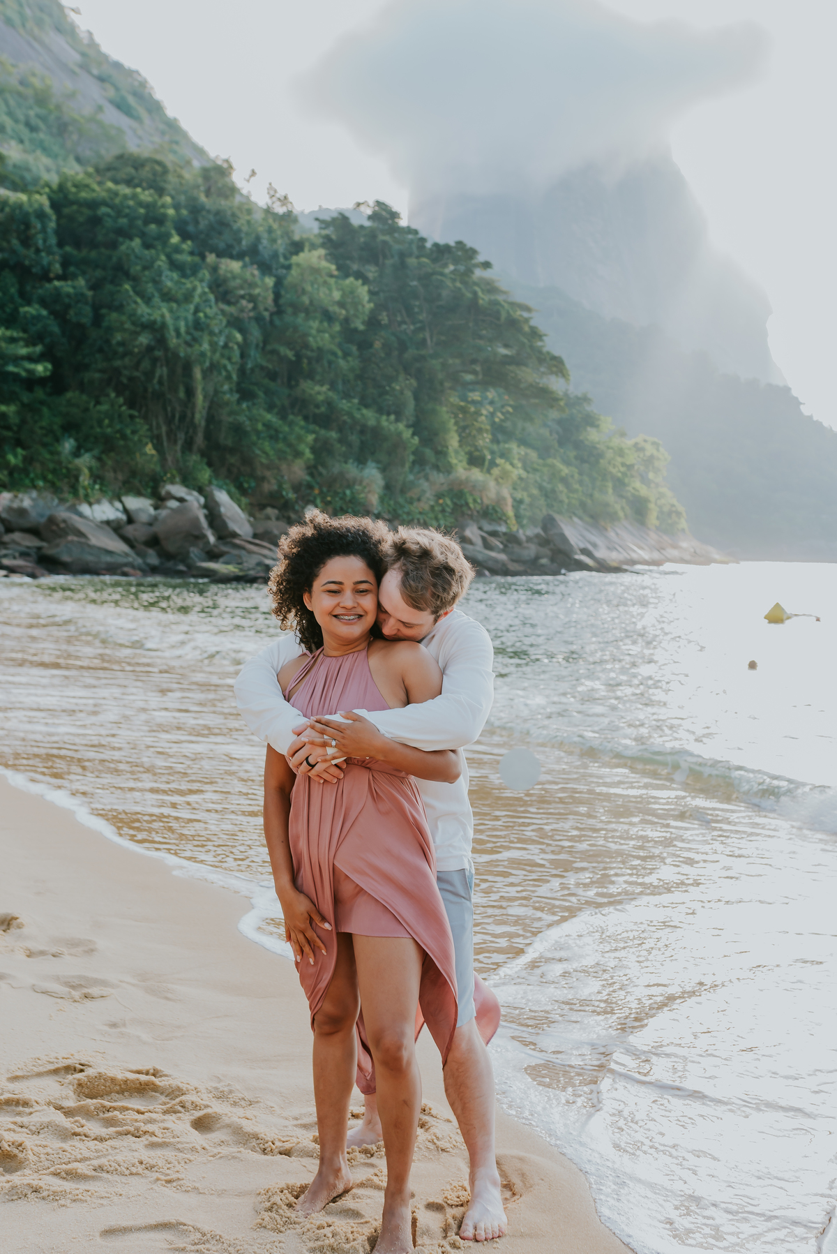ensaio casal praia vermelha urca Rio de Janeiro praia externo casal gringo 