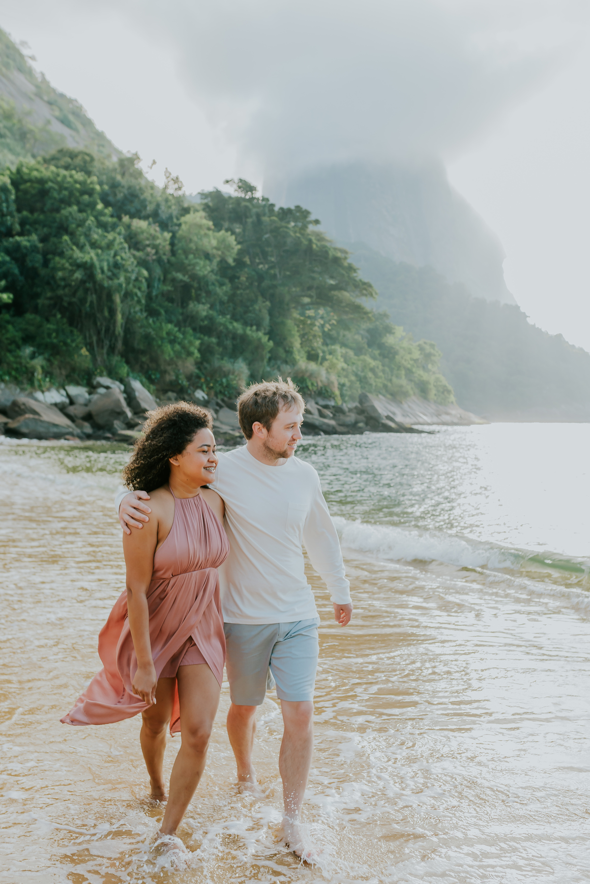 ensaio casal praia vermelha urca Rio de Janeiro praia externo casal gringo 